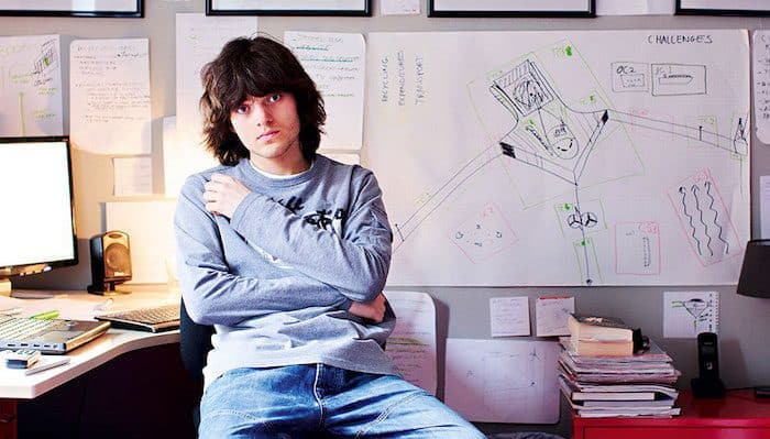 Boyan Slat is a 23-year-old Dutch inventor who doesn’t believe in modest solutions to big problems. 